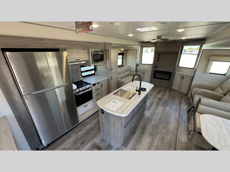 Coachmen RV Catalina Destination Series 39MKTS